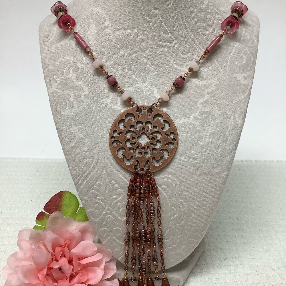 🌸Handmade Medallion Necklace